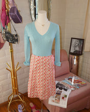 Load image into Gallery viewer, Poise Sweater