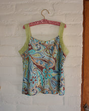 Load image into Gallery viewer, Six Chicks Top