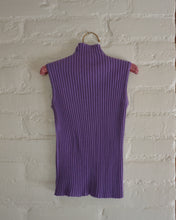 Load image into Gallery viewer, Play-by-play Turtleneck